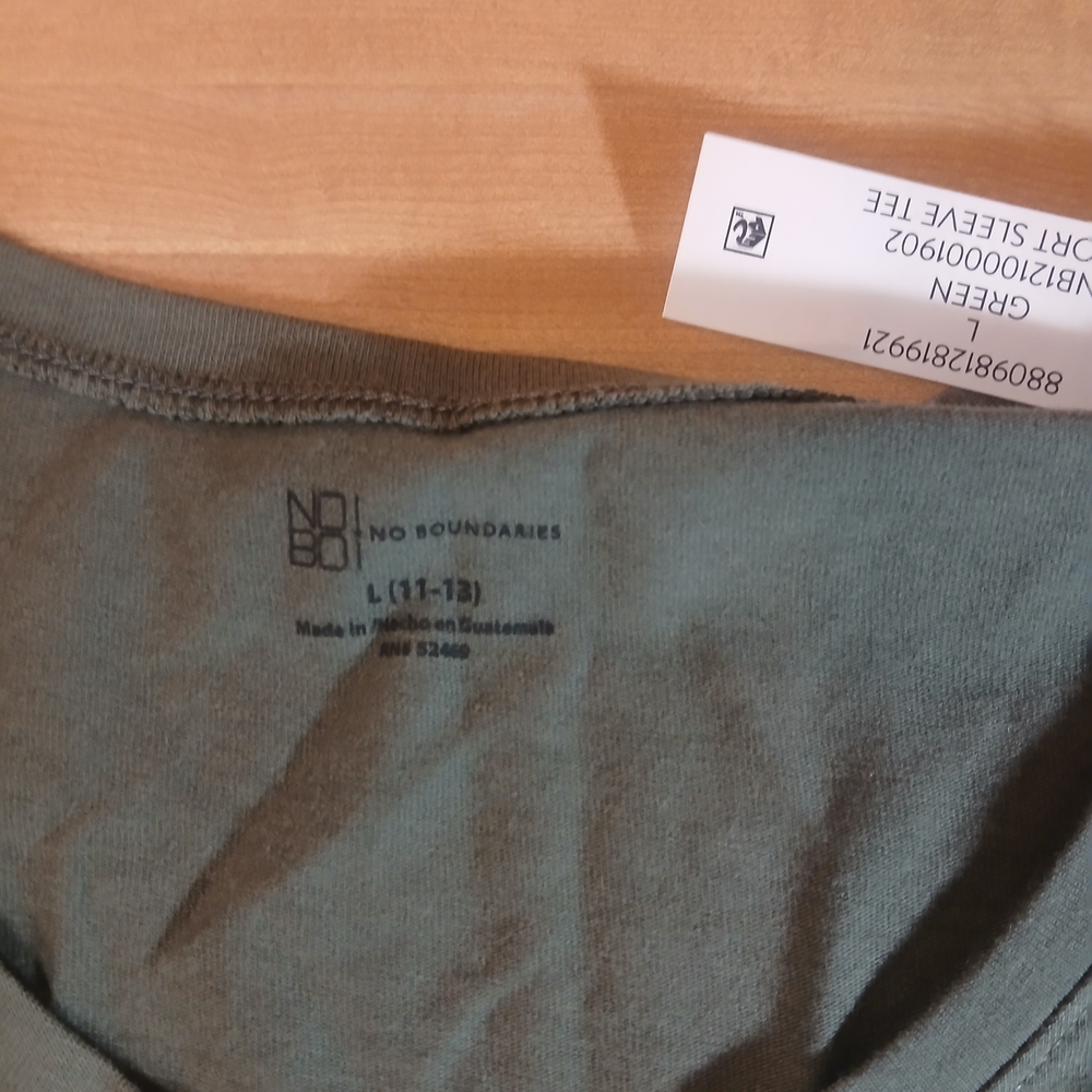 No Boundaries Olive‎ Short Sleeve Tee - Picture 3 of 3